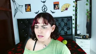 nyx_halfmoon chat sex cam show