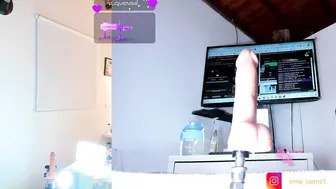 ema_saenz_ webcam show 15-May-26