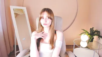 A1ice_vibe posing on cam 05-15-2026