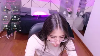 alessia_moore sex chat 15 May 2026