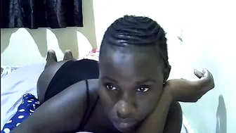 Gorgeous_maya1 small webcam show