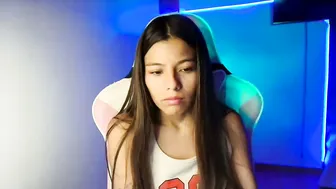 _khloe_sweet braces 16-May-2026