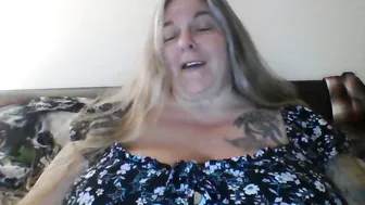 hippysnewhere bigtits - 05/16/2026