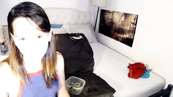 xqueenyasiandomcumx latex cam porn video