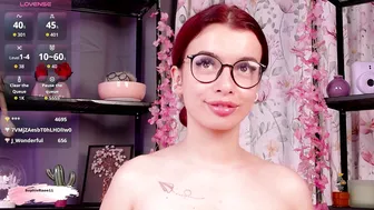Sophieraee feet cam girl