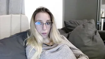 Barelylegalblondy blonde chat sex cam