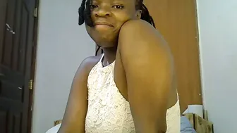 Holy_ebony porn cam chat (05-17-2026)