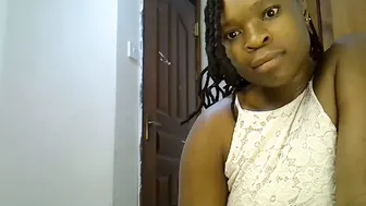 Holy_ebony porn cam chat (05-17-2026)