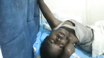 pretty_petite_ebony 05-17-2026 petite