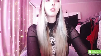 Justmeowgirl 17-May-26 bigboobs
