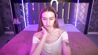 Snow_whiteeex stream 05-17-2026