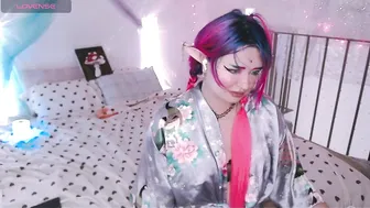 lina2d_tyan webcam video (05-17-2026)