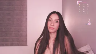 Gorgeous_brunette 17-May-26 video chat porn