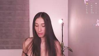 Gorgeous_brunette 17-May-26 video chat porn