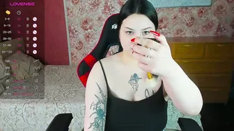 alice_weidel nude cam (05/17/2026)