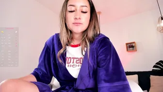 Dina_ride nude cam 17-May-2026