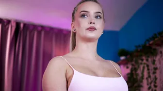 elyssawetxx naked on cam 05-17-2026