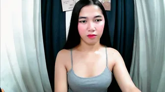 aria_fucks bigpussy - 18-May-26