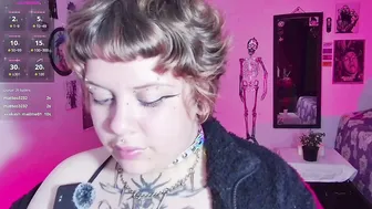 kenziesharik cam sex chat 18 May 2026