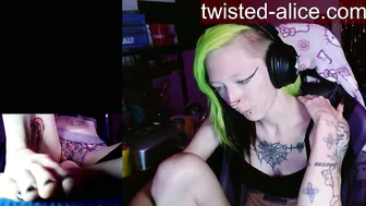 alicewonder52 05-18-2026