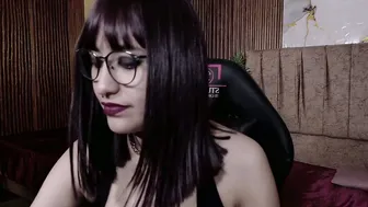 Kairy_tay sex chat cam 05-18-2026