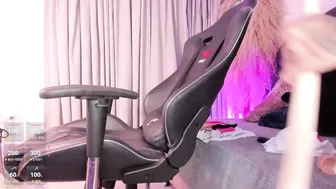 lys_with recorded nude video 98400