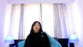 victoria_kim_lee on live cam 05/18/2026