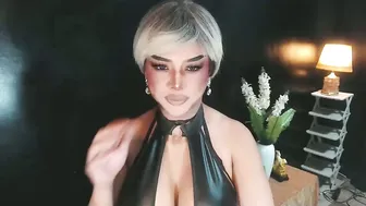 hugecockchristine (05-18-2026)