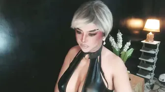 hugecockchristine (05-18-2026)