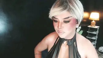 hugecockchristine (05-18-2026)