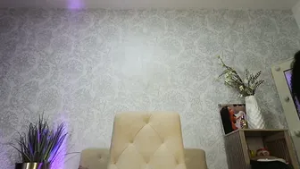 Naomixjones1 indian webcam
