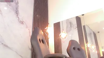 Priscilarainbow ass live webcam show
