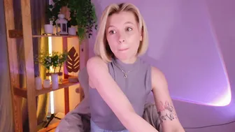 Balerinacappuccino_ on cam (05/19/2026)
