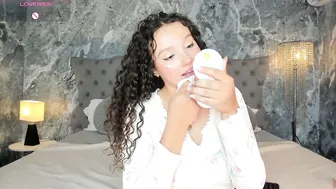 lucylovelyy1 recorded nude video 980905