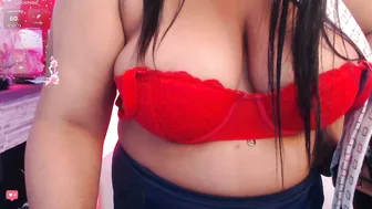 Keylathomson posing on webcam (05-19-2026)