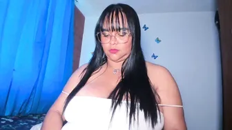 Candy_browm1 posing on cam 19-May-26