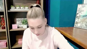 lucky_barbie amateur cam show (05/19/2026)