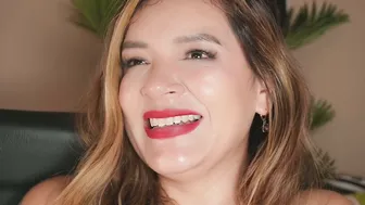 Nanis_dash saliva show