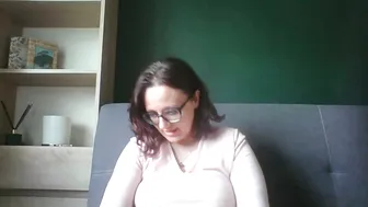 Irresistibleparis porn cam (05-21-2026)
