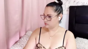 Samira_lennox posing on cam 21-May-2026