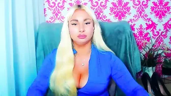 luxuriaaa blonde xxx chat