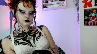 Friskyflowers hairyarmpits sex cam chat