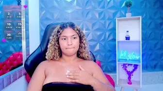 Cristal_war cam chat cam porn videos