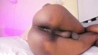 nahomy_james25 (05/22/2026) bigass