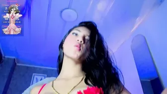 perlaa_moon_ nude posing on webcam