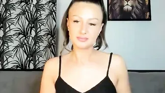 playfulaudrey smoke nude on cam
