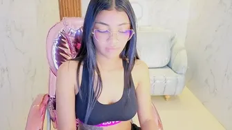 Valentina_gomez_s posing on webcam 05-23-2026