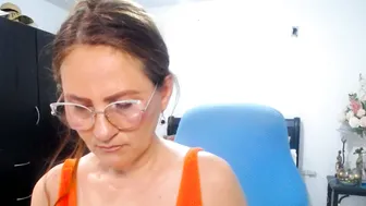 Bella_ghisell milf chat cam sex