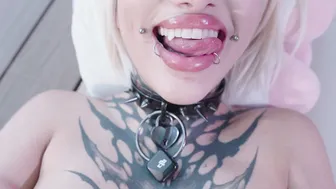 Goth_dolll naked naked on cam