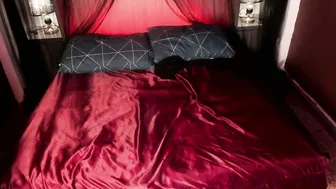 pamelaascott findom naked on cam